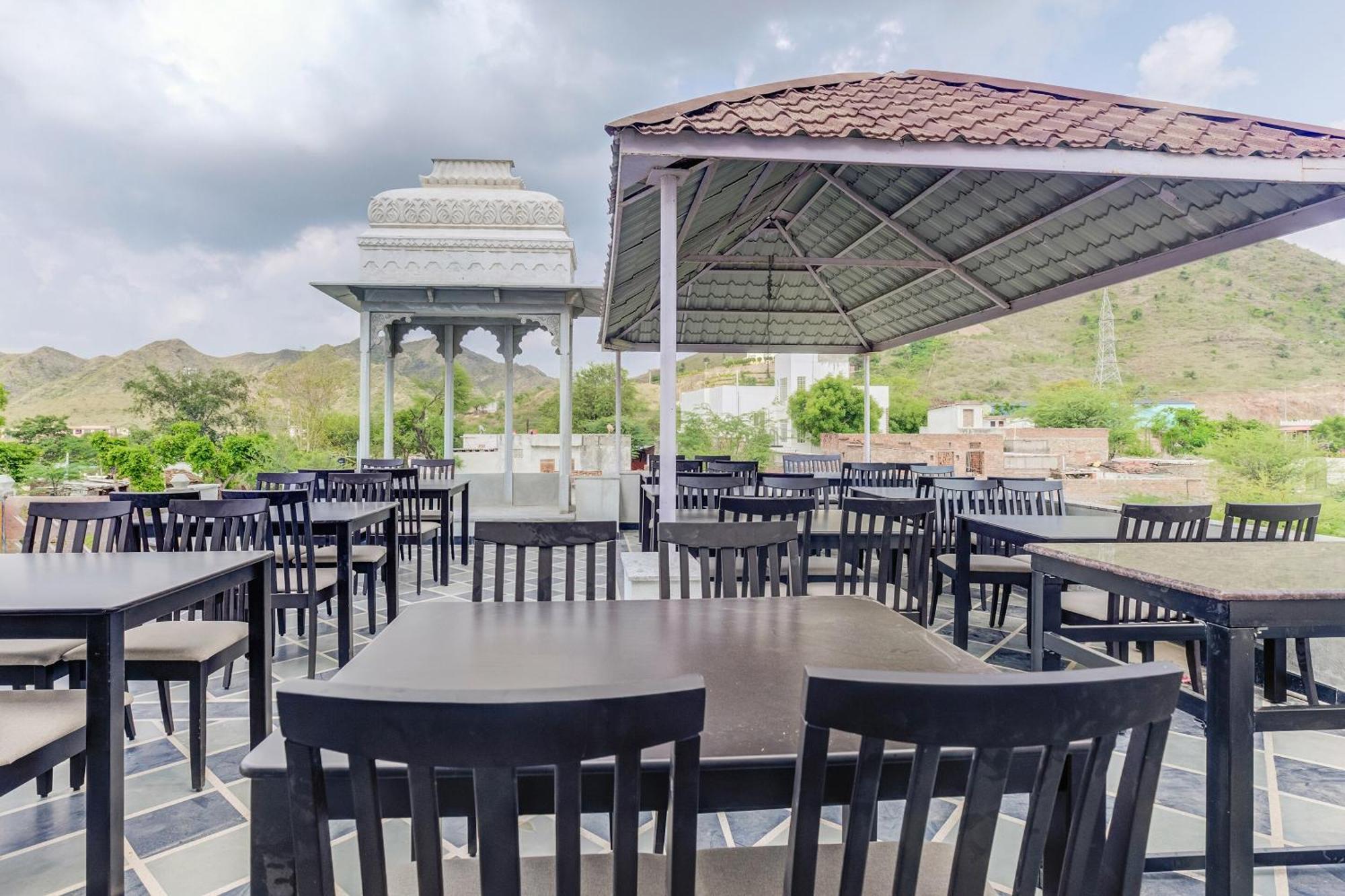 Hotel O Achrol Haveli Sukher Удайпур Екстериор снимка